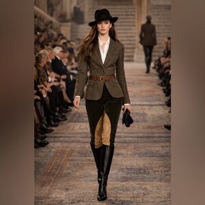 Ralph Lauren olive green Equestrian Corduroy Pants. Size 2